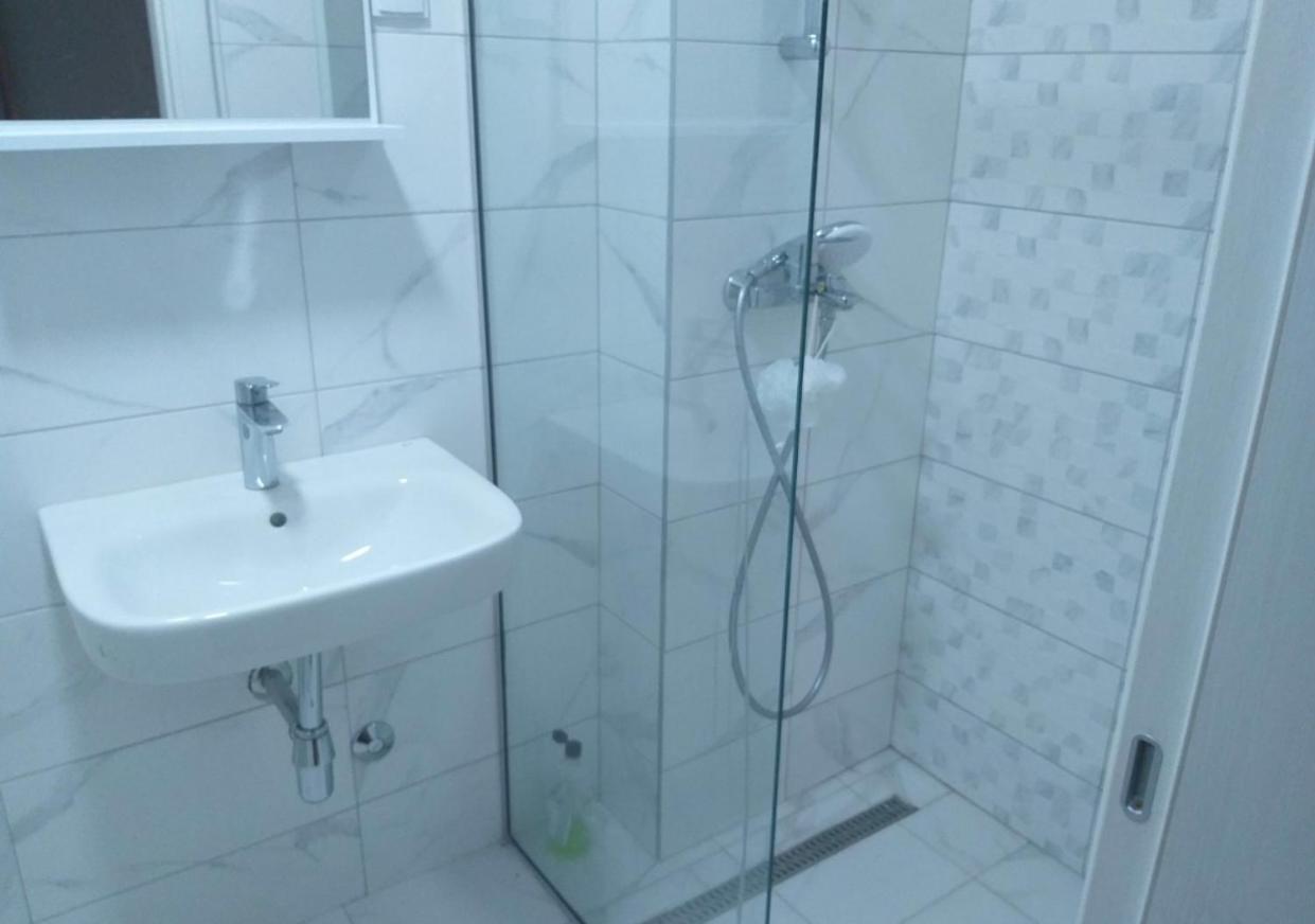 Hotel Ideall Podgorica Extérieur photo