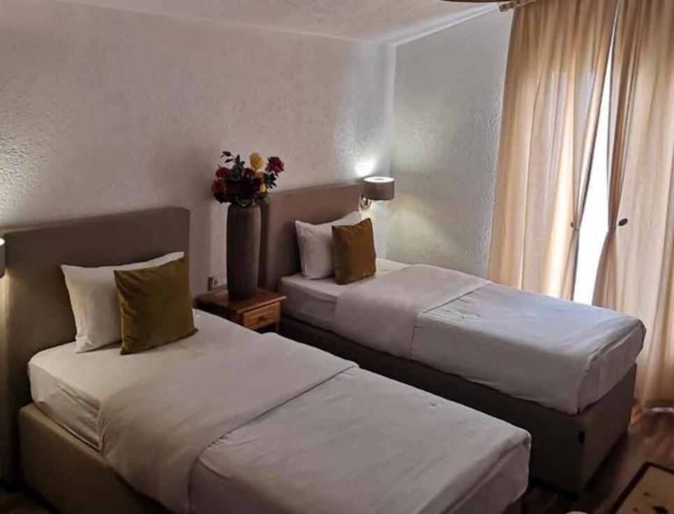 Hotel Ideall Podgorica Extérieur photo