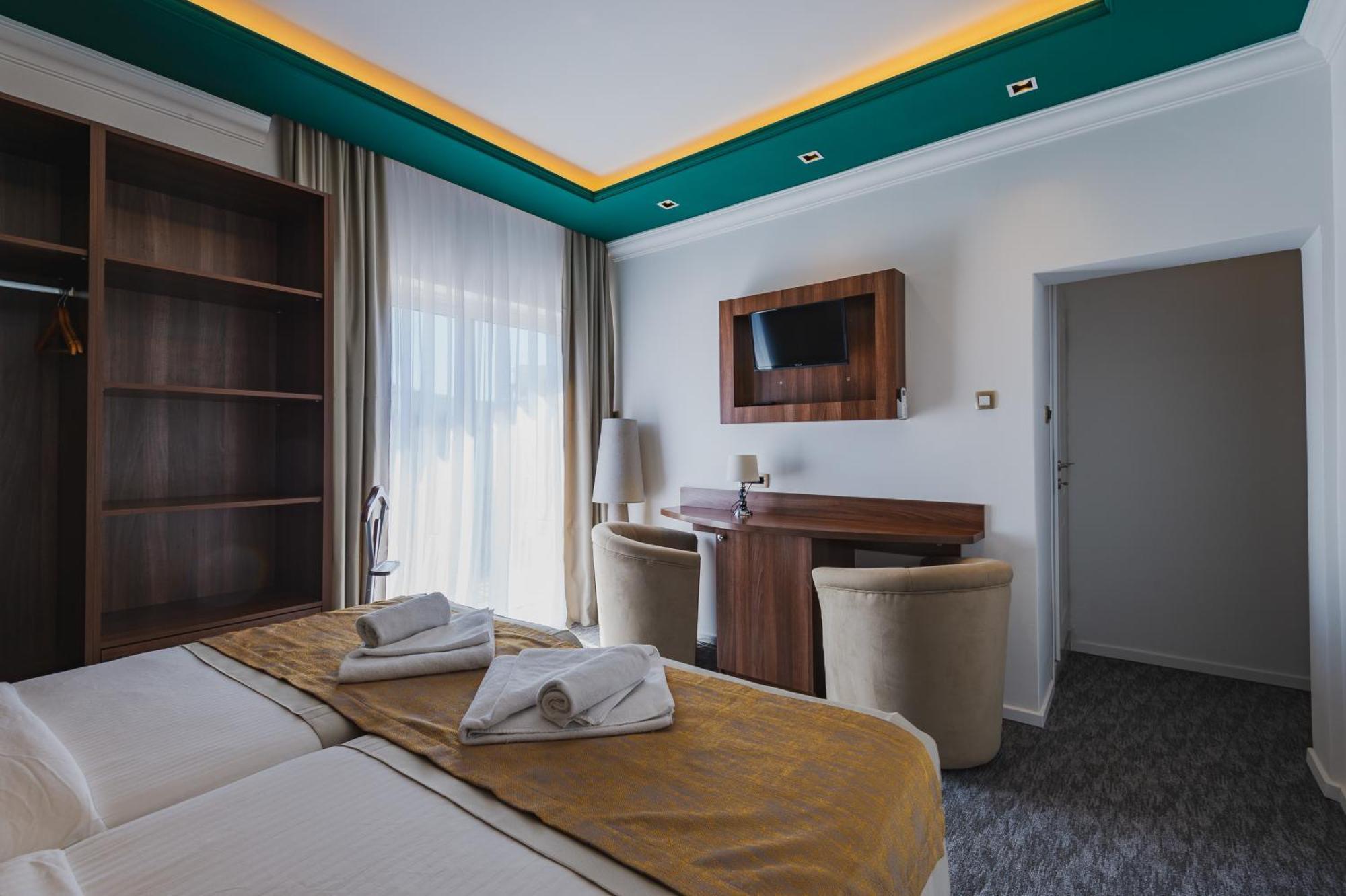 Hotel Ideall Podgorica Extérieur photo