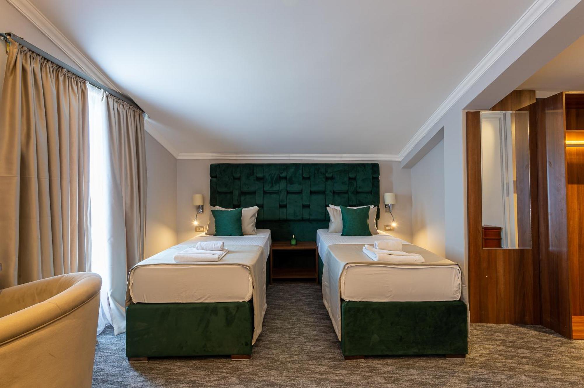 Hotel Ideall Podgorica Extérieur photo