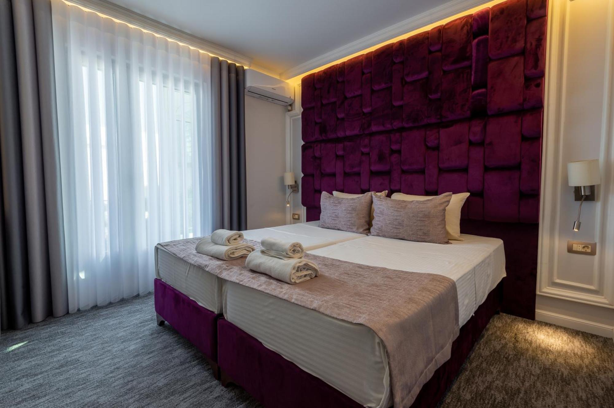 Hotel Ideall Podgorica Extérieur photo