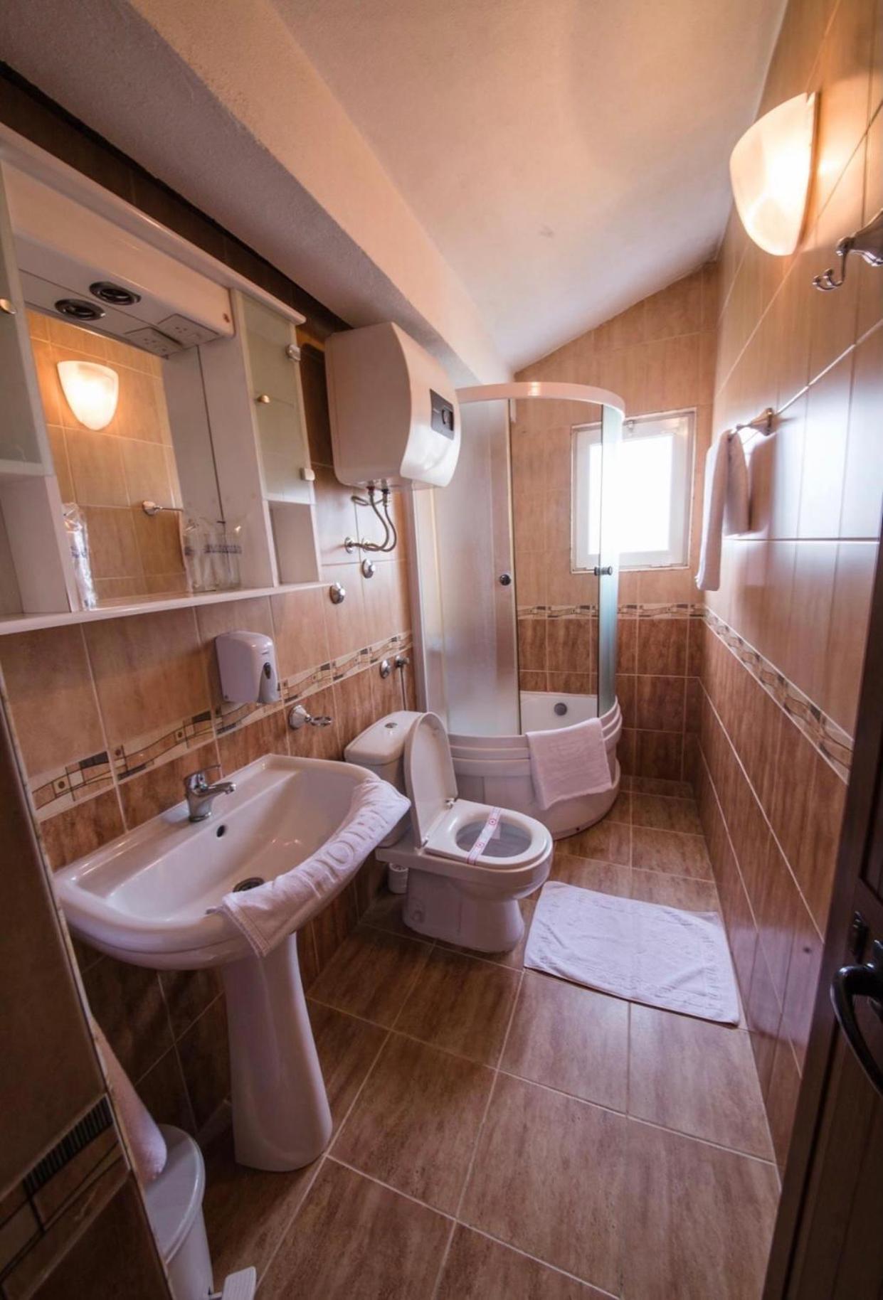 Hotel Ideall Podgorica Chambre photo